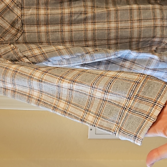 143 Story by line up Gray, orange, and black Plaid button down shirt 3x - Picture 5 of 10
